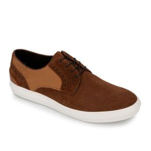 Men's Contrast Lace-Up Sneaker - 10 & 10.5